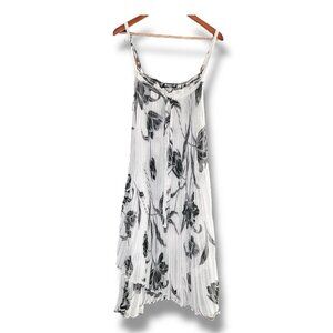 Temptation Italy Pleated Maxi Dress Flowy Asymmetrical Romantic Black & White‎ L
